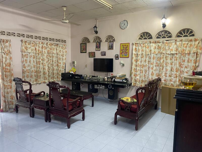 Untuk Dijual - Bungalow at Kampung Ayer Merbau