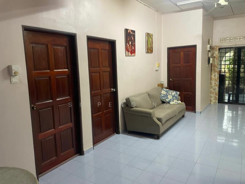 Untuk Dijual - Bungalow at Kampung Ayer Merbau