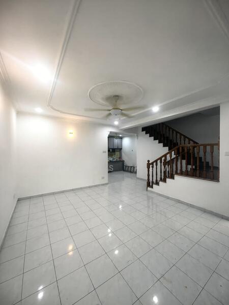 Untuk Disewa - Jalan Rumbia