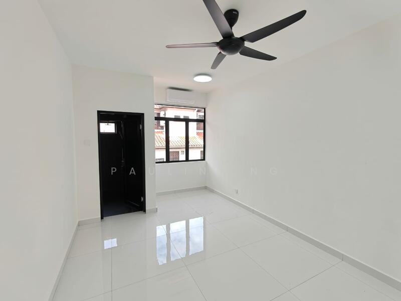 Untuk Dijual - Flat Taman Pelangi Indah