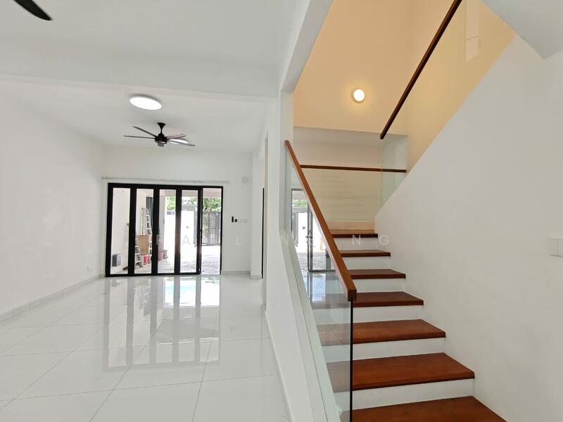 Untuk Dijual - Flat Taman Pelangi Indah