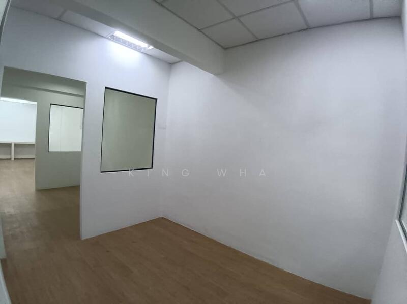 Untuk Disewa - taman sri rampai 3rd floor office space .actual photos
