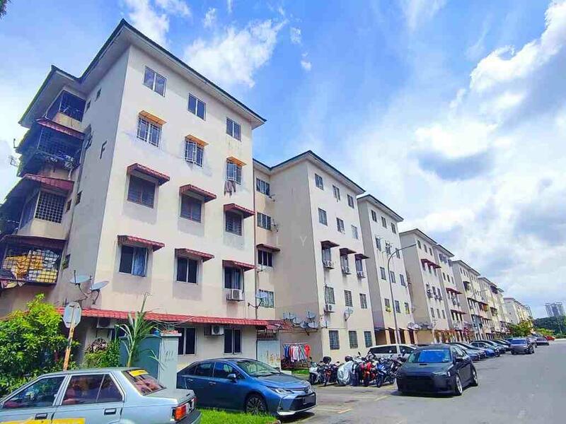 For Sale - Puchong Utama Court 1
