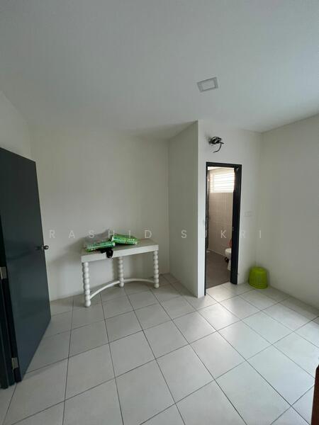 For Rent - KITA Harmoni @ KITA Cybersouth