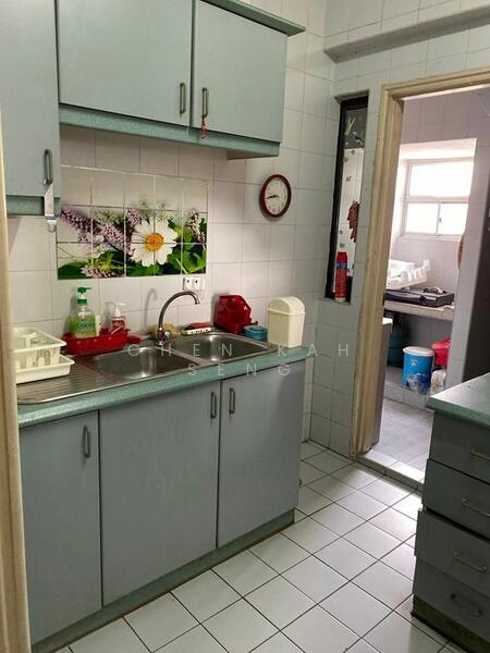 For Rent - Ehsan Ria