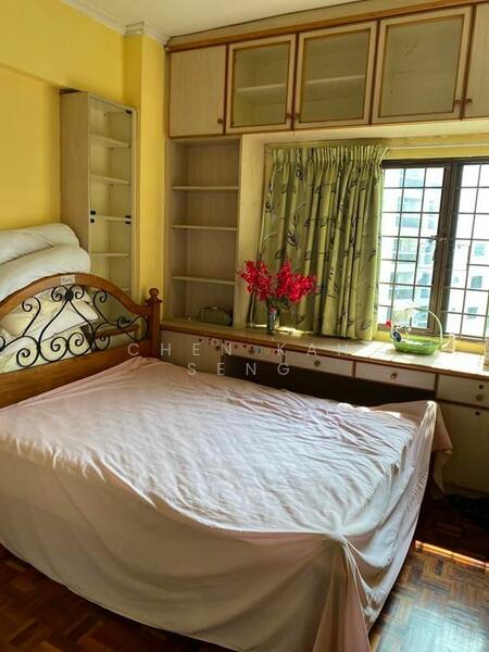 For Rent - Ehsan Ria