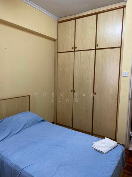 For Rent - Ehsan Ria