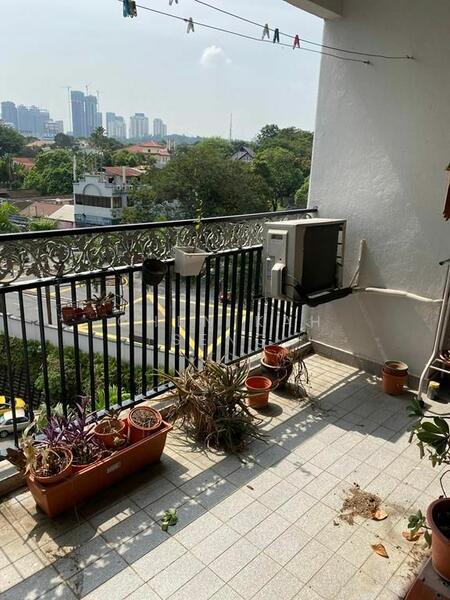 For Rent - Ehsan Ria
