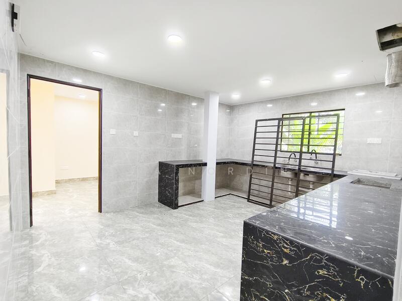 Rumah Teres 2 Tingkat untuk Dijual di Bukit Jelutong (Shah Alam) - Sa'a Nordin - PropertyGuru.com.my