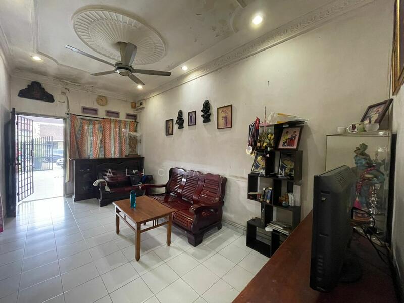 Untuk Dijual - Taman Abad @ Taman Century @ 2 Storey Semi-D Corner