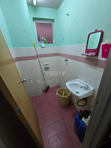 For Sale - Seri Pelangi