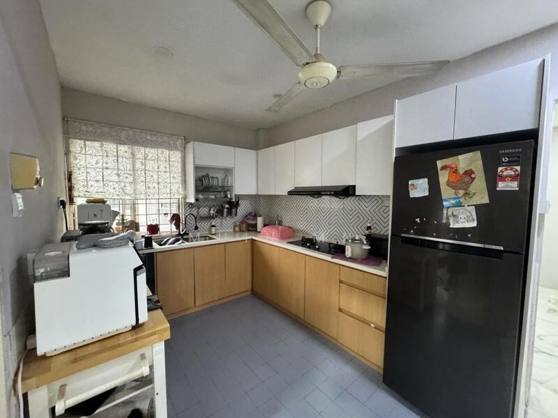 Untuk Dijual - Indah Apartments