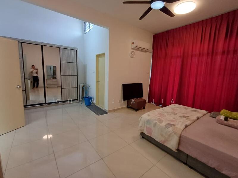 For Sale - Kempas Utama Oleander