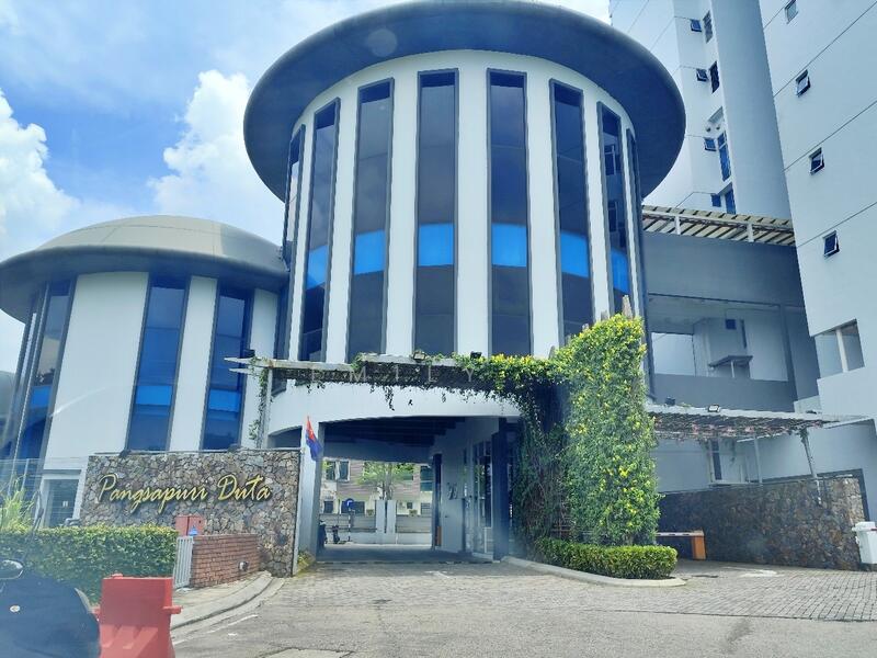 For Sale - D'Rich Executive Suites