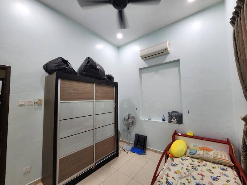 For Rent - Taman Daya