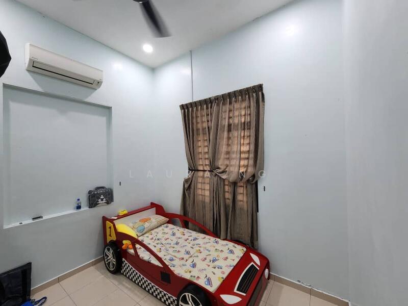 For Rent - Taman Daya