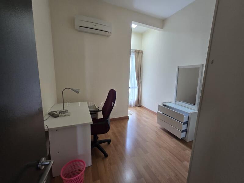 Untuk Disewa - 3-storey Terraced House at Perdana Residence 2