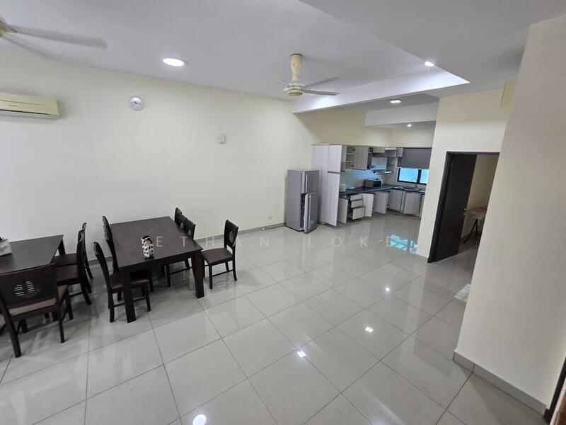 Untuk Disewa - 3-storey Terraced House at Perdana Residence 2