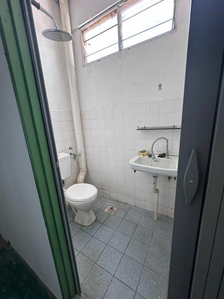 For Rent - 1.5 storey terrace light industry factory warehouse@juru industrial estate