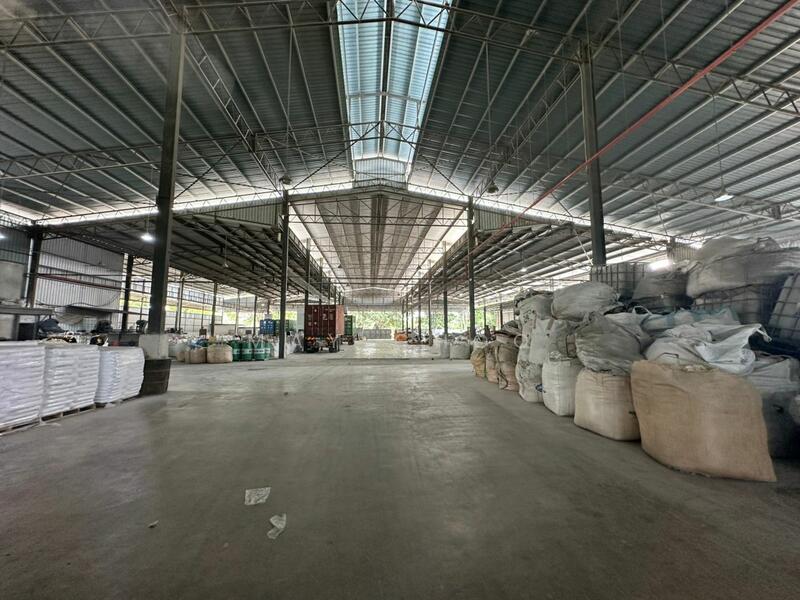 Untuk Disewa - Padang serai@sungai karangan@factory for rent
