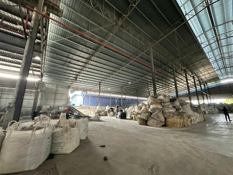 Untuk Disewa - Padang serai@sungai karangan@factory for rent