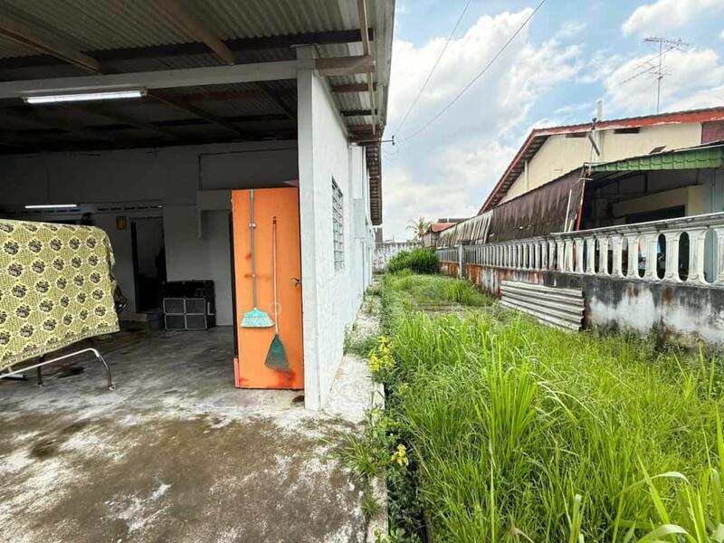 Untuk Dijual - Jalan Nilam, Taman Kasih, Ulu Tiram