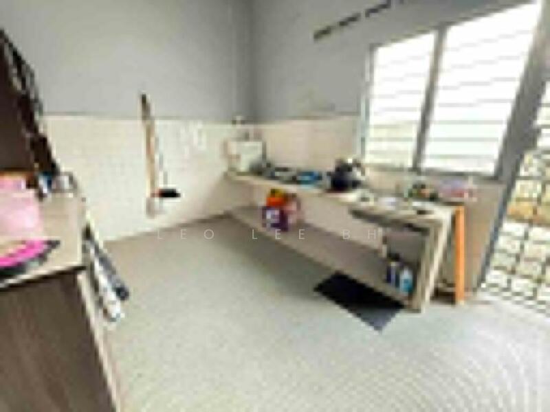 Untuk Dijual - Jalan Nilam, Taman Kasih, Ulu Tiram