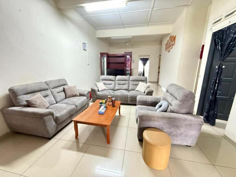 Untuk Dijual - Jalan Nilam, Taman Kasih, Ulu Tiram
