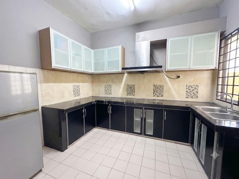 Rumah Teres 2 Tingkat untuk Dijual di Alam Damai (Cheras) - Kian Leap - Kitchen - PropertyGuru.com.my