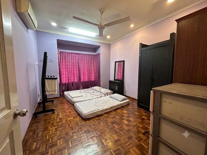 Rumah Teres 2 Tingkat untuk Dijual di Alam Damai (Cheras) - Kian Leap - Bedroom - PropertyGuru.com.my