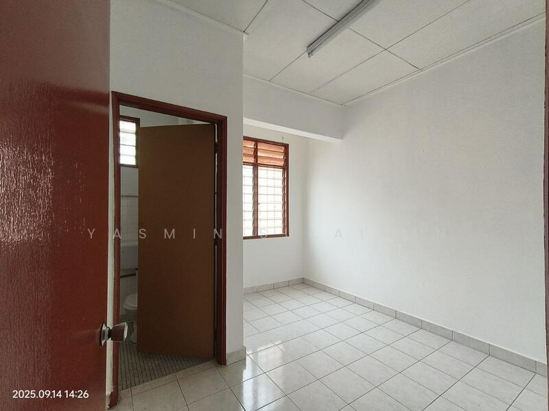 Untuk Dijual - FACING OPEN SPACE, Double Storey Taman Ampang Hilir