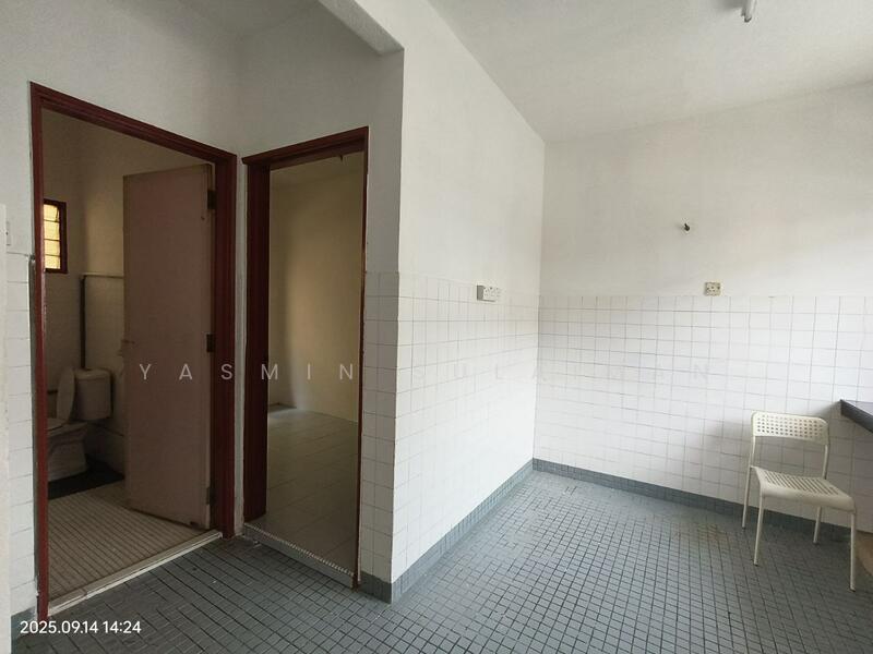 Untuk Dijual - FACING OPEN SPACE, Double Storey Taman Ampang Hilir