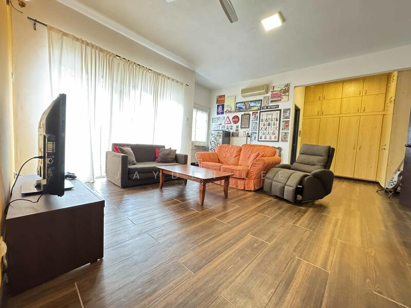 For Sale - Bayan Hill Homes