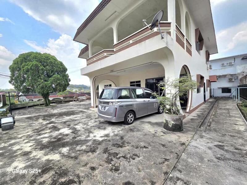 For Sale - Jalan Nilam, Ulu Tiram