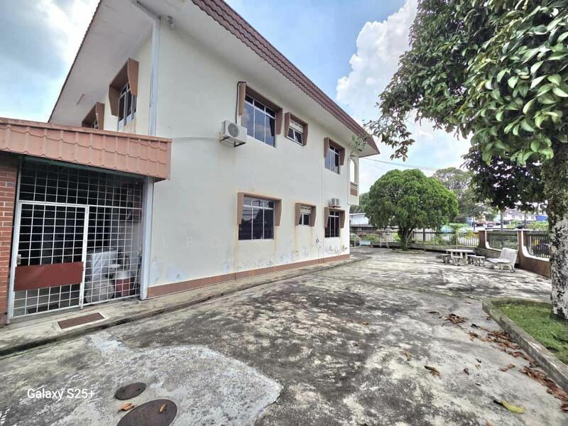 For Sale - Jalan Nilam, Ulu Tiram