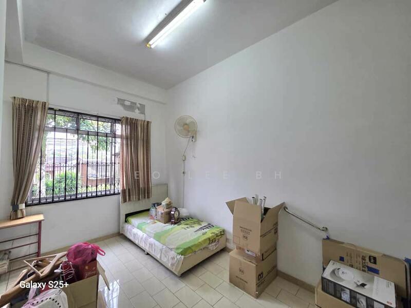 For Sale - Jalan Nilam, Ulu Tiram