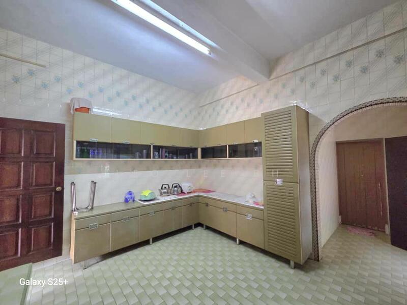 For Sale - Jalan Nilam, Ulu Tiram