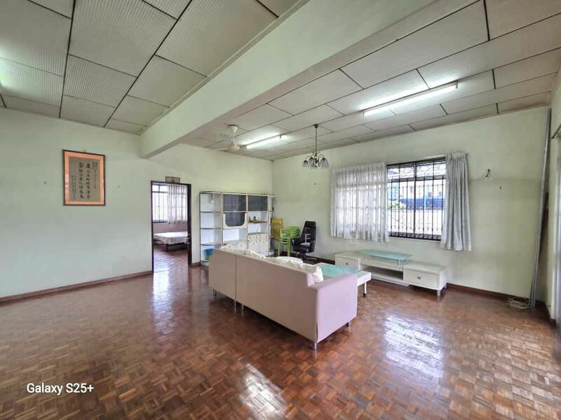 For Sale - Jalan Nilam, Ulu Tiram