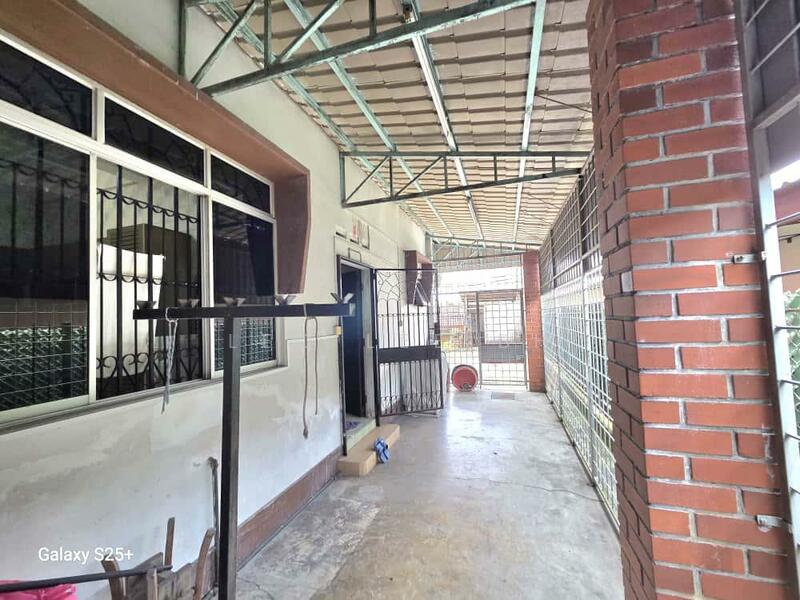 For Sale - Jalan Nilam, Ulu Tiram