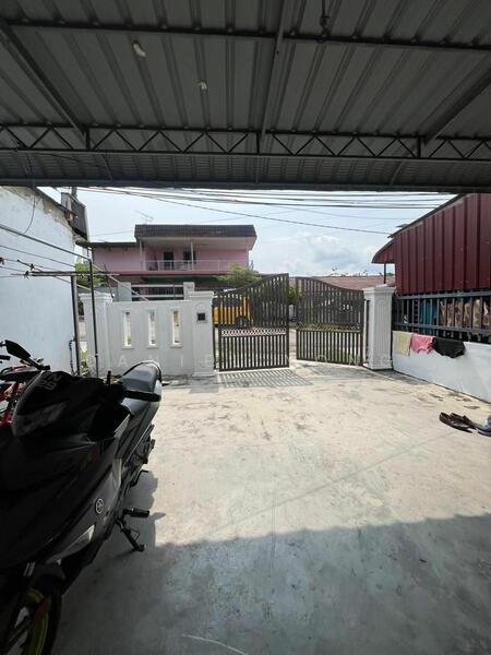 For Sale - 1-storey Terraced House at Taman Saleng Jaya
