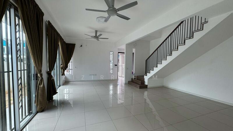 For Rent - End Lot 2 Storey Terrace Serenia Ariya