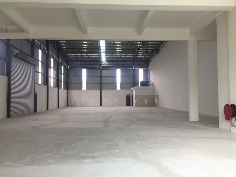 For Sale - Kota Puteri 3 Storey Semi-D Factory