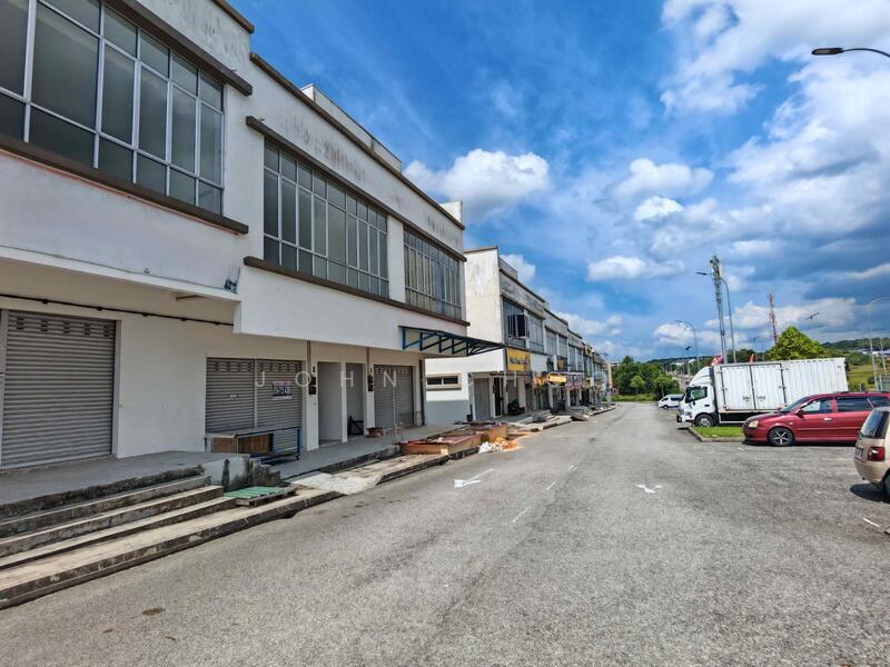 Untuk Dijual - Bandar Layangkasa @ Pasir Gudang Double Storey Shoplot For Sale