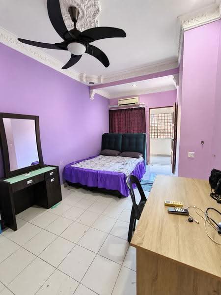 2-storey Terraced House for Sale in Taman Puteri Wangsa (Ulu Tiram) - Ken Chai - Bedroom - PropertyGuru.com.my