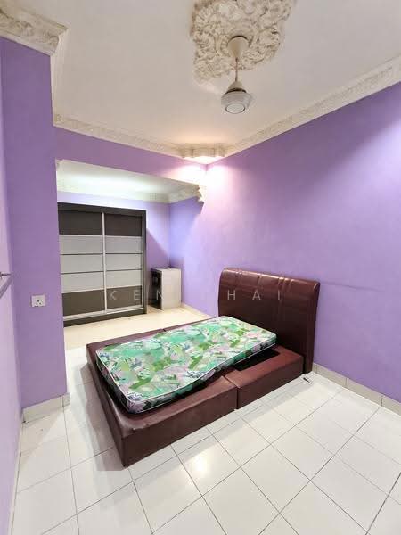 2-storey Terraced House for Sale in Taman Puteri Wangsa (Ulu Tiram) - Ken Chai - Bedroom - PropertyGuru.com.my
