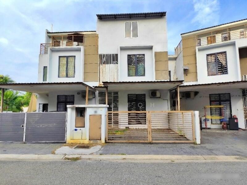 Untuk Dijual - Below Market Value; 3 Sty Mid Terrace @ Taman Bayan, Batang Kali