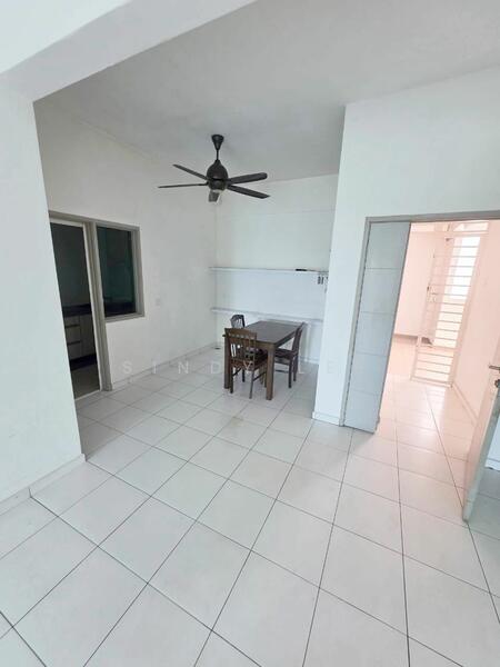 Untuk Disewa - The Golden Triangle Condominium