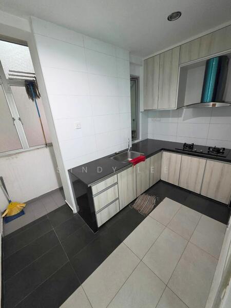 Untuk Disewa - The Golden Triangle Condominium