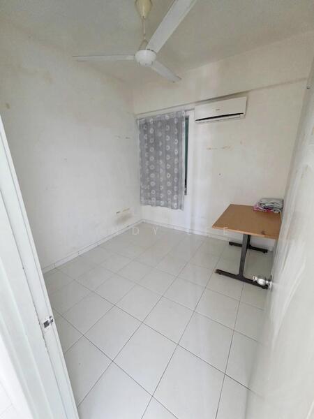 Untuk Disewa - The Golden Triangle Condominium