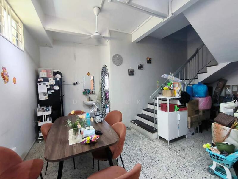 For Sale - 2 STOREY TERACE HOUSE FOR SALE AT PANTAI JERJAK GOOD CONDITION
